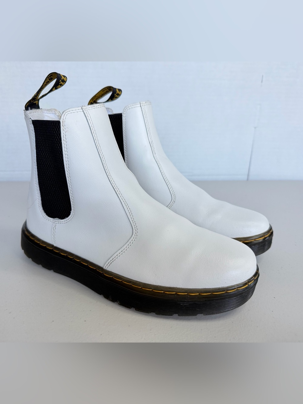Dr. Martens Dorrian White Chelsea Boots Women’s 9 Men’s 8